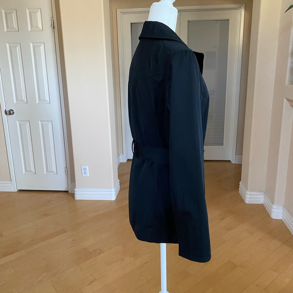 NWT Ellen Tracy Black Trench Coat Tailored Classic Design - Picture 3 of 9